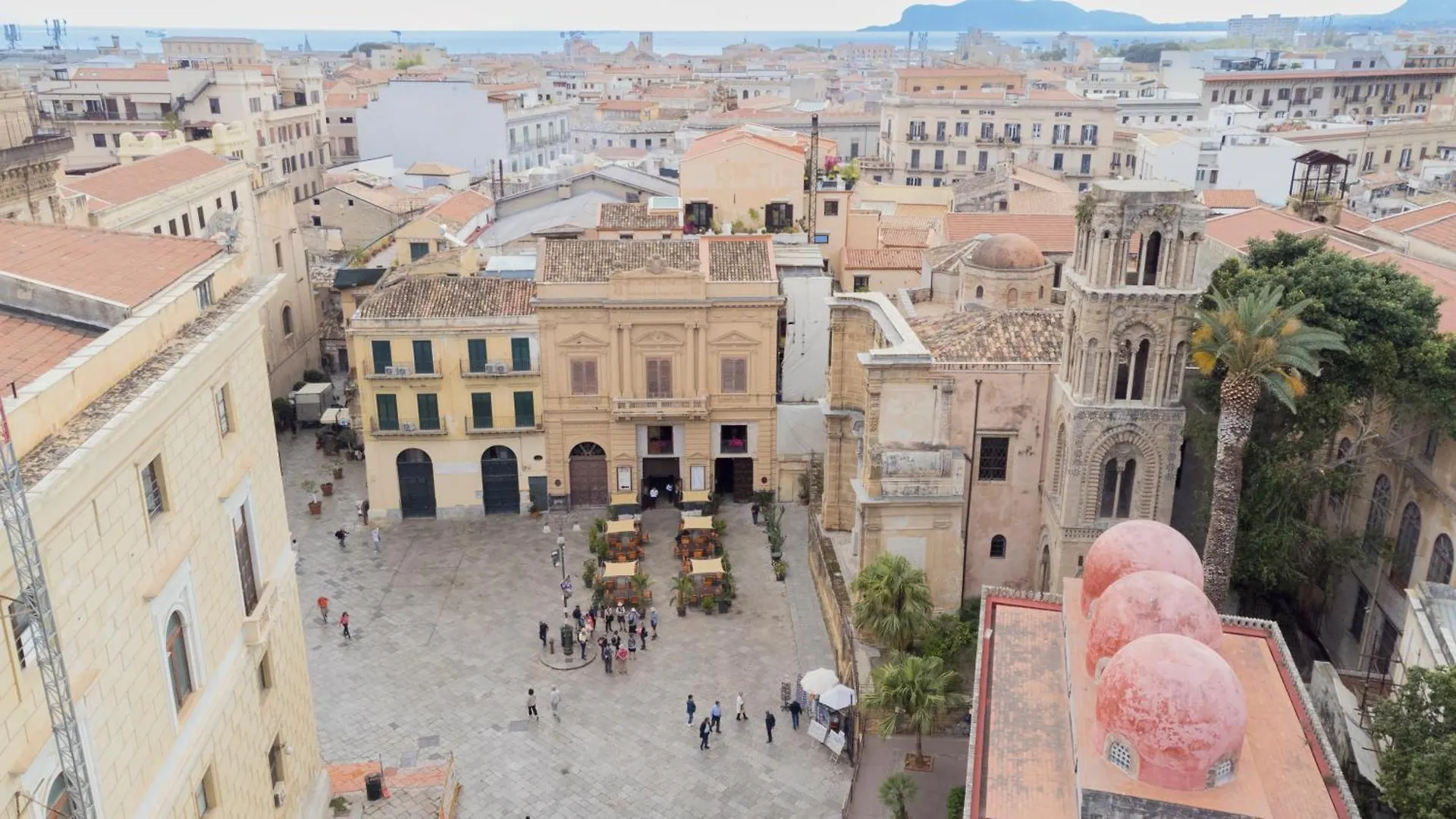 Palazzo Valguarnera - Suites & Luxury Apartments Palermo